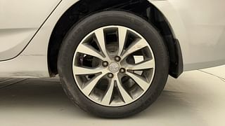 Used 2017 Hyundai Fluidic Verna 4S [2015-2017] 1.6 VTVT SX Opt Petrol Manual tyres LEFT REAR TYRE RIM VIEW