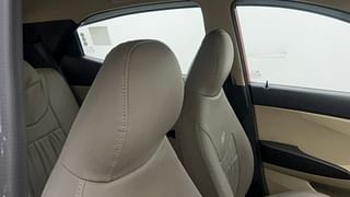 Used 2013 Hyundai Eon [2011-2018] Era + Petrol Manual top_features Headrests