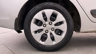 Used 2014 Hyundai Xcent [2014-2017] S Diesel Diesel Manual tyres RIGHT REAR TYRE RIM VIEW