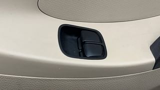 Used 2013 Hyundai Eon [2011-2018] Era + Petrol Manual top_features Power windows