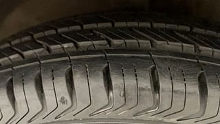 Used 2013 Hyundai Eon [2011-2018] Era + Petrol Manual tyres RIGHT FRONT TYRE TREAD VIEW