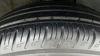 Used 2020 Hyundai Venue [2019-2021] SX 1.0 (O) Turbo Petrol Manual tyres RIGHT FRONT TYRE TREAD VIEW