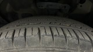 Used 2022 Kia Seltos HTX G Petrol Manual tyres LEFT FRONT TYRE TREAD VIEW