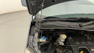 Used 2011 Maruti Suzuki Wagon R 1.0 [2010-2019] VXi Petrol Manual engine ENGINE RIGHT SIDE HINGE & APRON VIEW