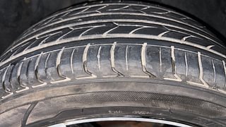 Used 2015 Volkswagen Polo [2015-2019] Highline1.2L (P) Petrol Manual tyres RIGHT REAR TYRE TREAD VIEW