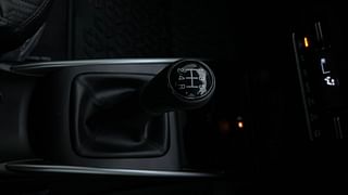 Used 2023 Maruti Suzuki Fronx Alpha 1.0L Turbo MT Petrol Manual interior GEAR  KNOB VIEW