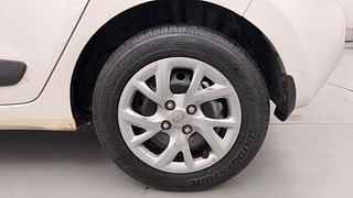 Used 2018 Hyundai Grand i10 [2017-2020] Sportz 1.2 Kappa VTVT Petrol Manual tyres LEFT REAR TYRE RIM VIEW