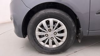 Used 2014 hyundai i10 Sportz 1.1 Petrol Petrol Manual tyres LEFT FRONT TYRE RIM VIEW