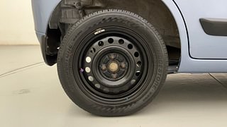 Used 2011 Maruti Suzuki Wagon R 1.0 [2010-2019] VXi Petrol Manual tyres RIGHT REAR TYRE RIM VIEW