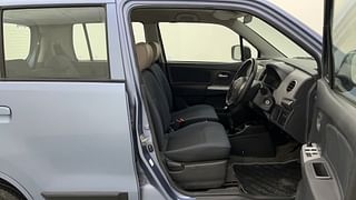 Used 2011 Maruti Suzuki Wagon R 1.0 [2010-2019] VXi Petrol Manual interior RIGHT SIDE FRONT DOOR CABIN VIEW