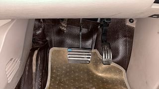 Used 2017 Mahindra XUV500 [2015-2018] W10 AT Diesel Automatic interior PEDALS VIEW