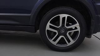 Used 2016 Tata Hexa XT 4x2 6 STR Diesel Manual tyres LEFT REAR TYRE RIM VIEW