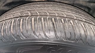 Used 2016 Tata Hexa XT 4x2 6 STR Diesel Manual tyres LEFT REAR TYRE TREAD VIEW