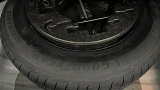 Used 2019 Hyundai Creta [2018-2020] 1.6 SX VTVT Petrol Manual tyres SPARE TYRE VIEW