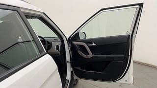 Used 2019 Hyundai Creta [2018-2020] 1.6 SX VTVT Petrol Manual interior RIGHT FRONT DOOR OPEN VIEW