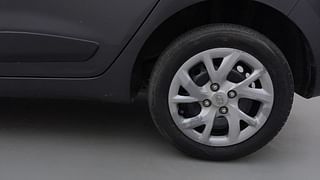 Used 2020 Hyundai Grand i10 [2017-2020] Sportz 1.2 Kappa VTVT Petrol Manual tyres LEFT REAR TYRE RIM VIEW