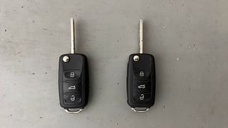 Used 2016 Volkswagen Vento [2015-2019] Highline Diesel AT Diesel Automatic extra CAR KEY VIEW