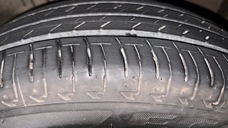 Used 2020 Maruti Suzuki Ignis [2017-2020] Alpha MT Petrol Petrol Manual tyres LEFT FRONT TYRE TREAD VIEW