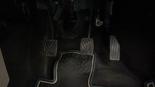Used 2022 Maruti Suzuki Wagon R 1.2 ZXI Petrol Manual interior PEDALS VIEW