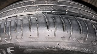Used 2020 Maruti Suzuki Ignis [2017-2020] Alpha MT Petrol Petrol Manual tyres RIGHT FRONT TYRE TREAD VIEW