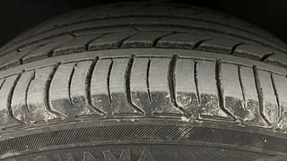 Used 2016 Volkswagen Vento [2015-2019] Highline Diesel AT Diesel Automatic tyres LEFT FRONT TYRE TREAD VIEW