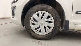 Used 2014 Maruti Suzuki Swift [2011-2017] VXi Petrol Manual tyres LEFT FRONT TYRE RIM VIEW