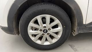 Used 2019 Hyundai Creta [2018-2020] 1.6 SX VTVT Petrol Manual tyres LEFT FRONT TYRE RIM VIEW