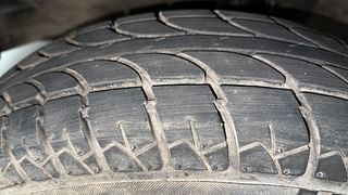 Used 2014 Maruti Suzuki Wagon R 1.0 [2013-2019] LXi CNG Petrol+cng Manual tyres LEFT FRONT TYRE TREAD VIEW