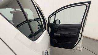 Used 2016 Maruti Suzuki Ritz [2012-2017] Ldi Diesel Manual interior RIGHT FRONT DOOR OPEN VIEW