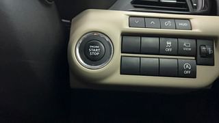 Used 2022 Toyota Glanza V AMT Petrol Automatic top_features Keyless start