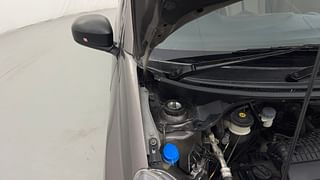 Used 2013 Honda Amaze [2013-2016] 1.2 S i-VTEC Petrol Manual engine ENGINE RIGHT SIDE HINGE & APRON VIEW