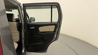 Used 2017 Maruti Suzuki Wagon R 1.0 [2010-2019] VXi Petrol Manual interior RIGHT REAR DOOR OPEN VIEW