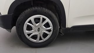 Used 2016 Mahindra KUV100 [2015-2017] K6+ 6 STR Petrol Manual tyres LEFT FRONT TYRE RIM VIEW
