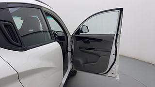 Used 2016 Mahindra KUV100 [2015-2017] K6+ 6 STR Petrol Manual interior RIGHT FRONT DOOR OPEN VIEW