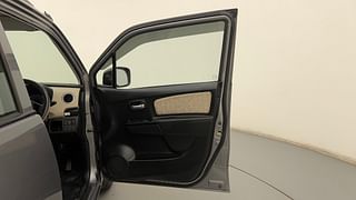 Used 2017 Maruti Suzuki Wagon R 1.0 [2010-2019] VXi Petrol Manual interior RIGHT FRONT DOOR OPEN VIEW