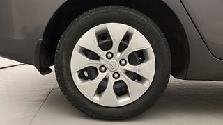 Used 2019 Hyundai Xcent [2017-2019] S Petrol Petrol Manual tyres RIGHT REAR TYRE RIM VIEW