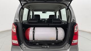 Used 2014 Maruti Suzuki Wagon R 1.0 [2013-2019] LXi CNG Petrol+cng Manual interior DICKY INSIDE VIEW