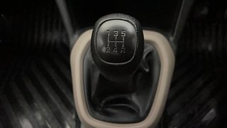 Used 2019 Hyundai Xcent [2017-2019] S Petrol Petrol Manual interior GEAR  KNOB VIEW