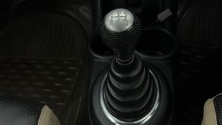 Used 2013 Honda Amaze [2013-2016] 1.2 S i-VTEC Petrol Manual interior GEAR  KNOB VIEW