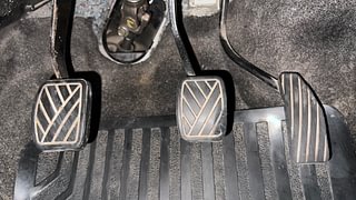 Used 2014 Maruti Suzuki Wagon R 1.0 [2013-2019] LXi CNG Petrol+cng Manual interior PEDALS VIEW