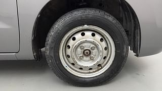 Used 2014 Maruti Suzuki Wagon R 1.0 [2013-2019] LXi CNG Petrol+cng Manual tyres RIGHT FRONT TYRE RIM VIEW
