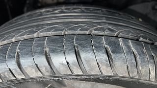 Used 2013 Honda Amaze [2013-2016] 1.2 S i-VTEC Petrol Manual tyres RIGHT FRONT TYRE TREAD VIEW