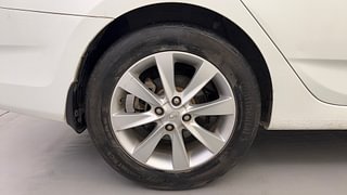 Used 2011 Hyundai Verna [2011-2015] Fluidic 1.6 VTVT SX Opt Petrol Manual tyres RIGHT REAR TYRE RIM VIEW