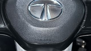 Used 2020 Tata Nexon XMA AMT Petrol Petrol Automatic top_features Airbags