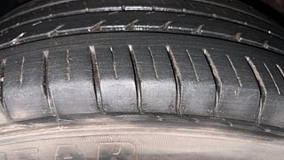 Used 2016 Hyundai Creta [2015-2018] 1.6 SX Plus Auto Petrol Petrol Automatic tyres LEFT FRONT TYRE TREAD VIEW