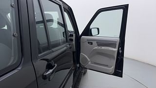 Used 2016 Mahindra Scorpio [2014-2017] S10 Diesel Manual interior RIGHT FRONT DOOR OPEN VIEW