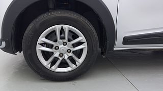 Used 2019 Renault Triber RXT Petrol Manual tyres LEFT FRONT TYRE RIM VIEW