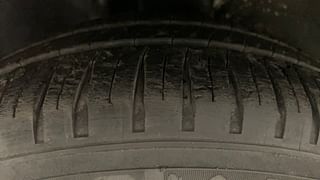 Used 2014 Ford Figo [2010-2015] Duratec Petrol EXI 1.2 Petrol Manual tyres RIGHT REAR TYRE TREAD VIEW