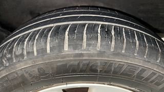 Used 2013 Toyota Corolla Altis [2011-2014] G Petrol Petrol Manual tyres LEFT REAR TYRE TREAD VIEW