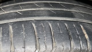 Used 2015 Honda City [2014-2017] V Diesel Diesel Manual tyres RIGHT FRONT TYRE TREAD VIEW